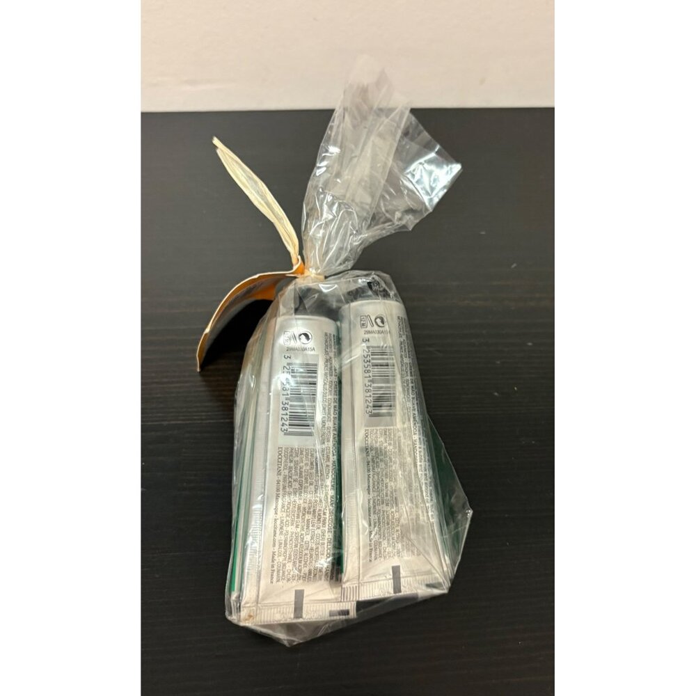 LOccitane Almond Hand Cream Gift Set Hydrating & Nourishing Sweet Almond Oil - Picture 2 of 4